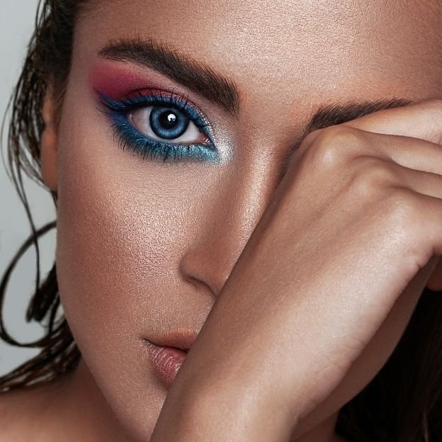 mujer con maquillaje para evento especial en Maquilladora y Esteticista Parla Madrid